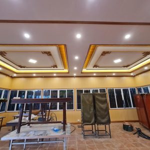 Trần Nhựa Nano Giật Cấp